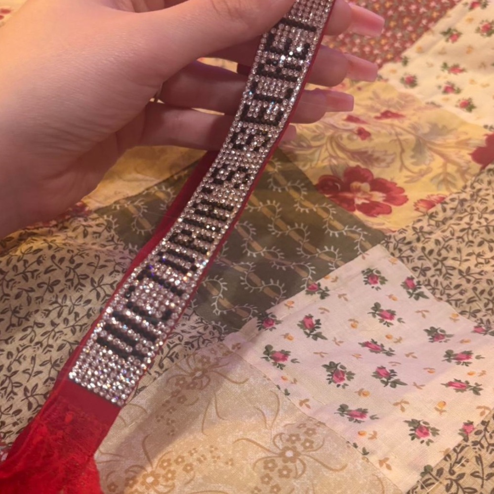 Victoria’s Secret Rhinestone Strap Bra Size 38D - Picture 2 of 3